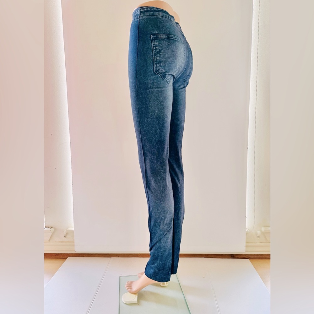 Jeans & Clothes blue denim print skinny jeans leggings jeggings. Size M/L. NWOT.
